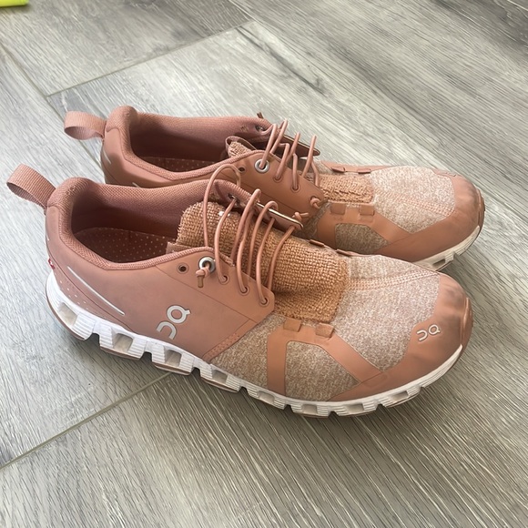 On Running Women's Athletic Shoes in Pink and Tan - Picture 2 of 4